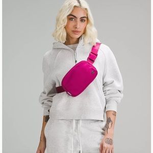 🆕Brand new LuLulemon Everywhere belt bag. 🆕 color is Wild Berry